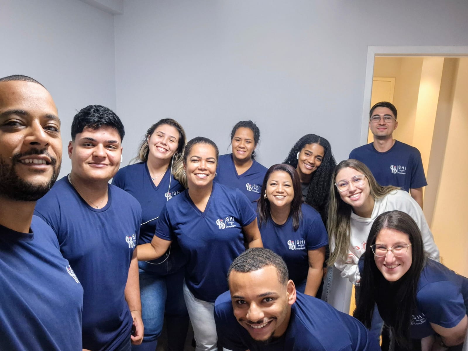 Equipe SHI no escritório